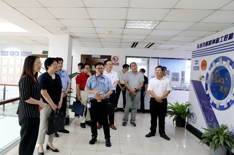 2020年7月14日，时任浙江省总工会党组成员、副主席张卫华一行莅临雅博app官方入口调研推进新时代产业工人队伍建设改革工作