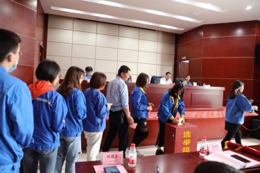 雅博app官方入口工会第七届会员代表大会圆满举行
