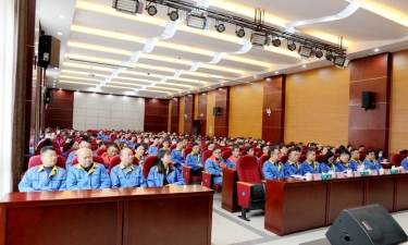农历新年第一会 | 雅博app官方入口2022年度总结表彰暨2023年冲刺奋进大会隆重召开